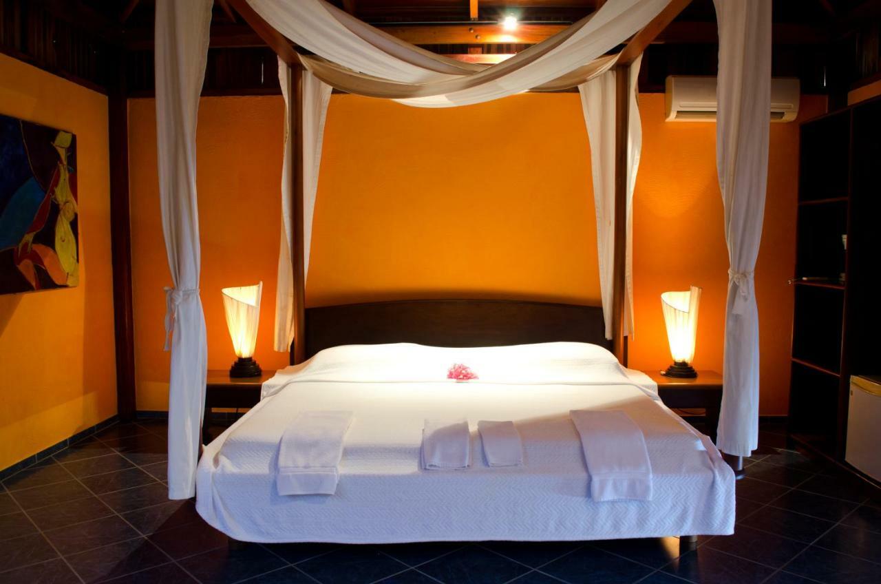 Hotel Vista De Olas มัลปัยส์ ภายนอก รูปภาพ